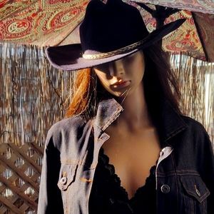 Cowboy hat/ Cody James